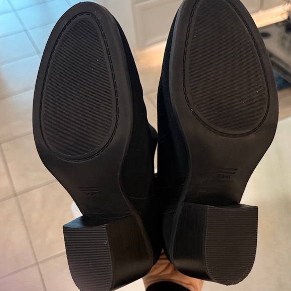 TOMS Black Suede Ankle Booties - Picture 4 of 6